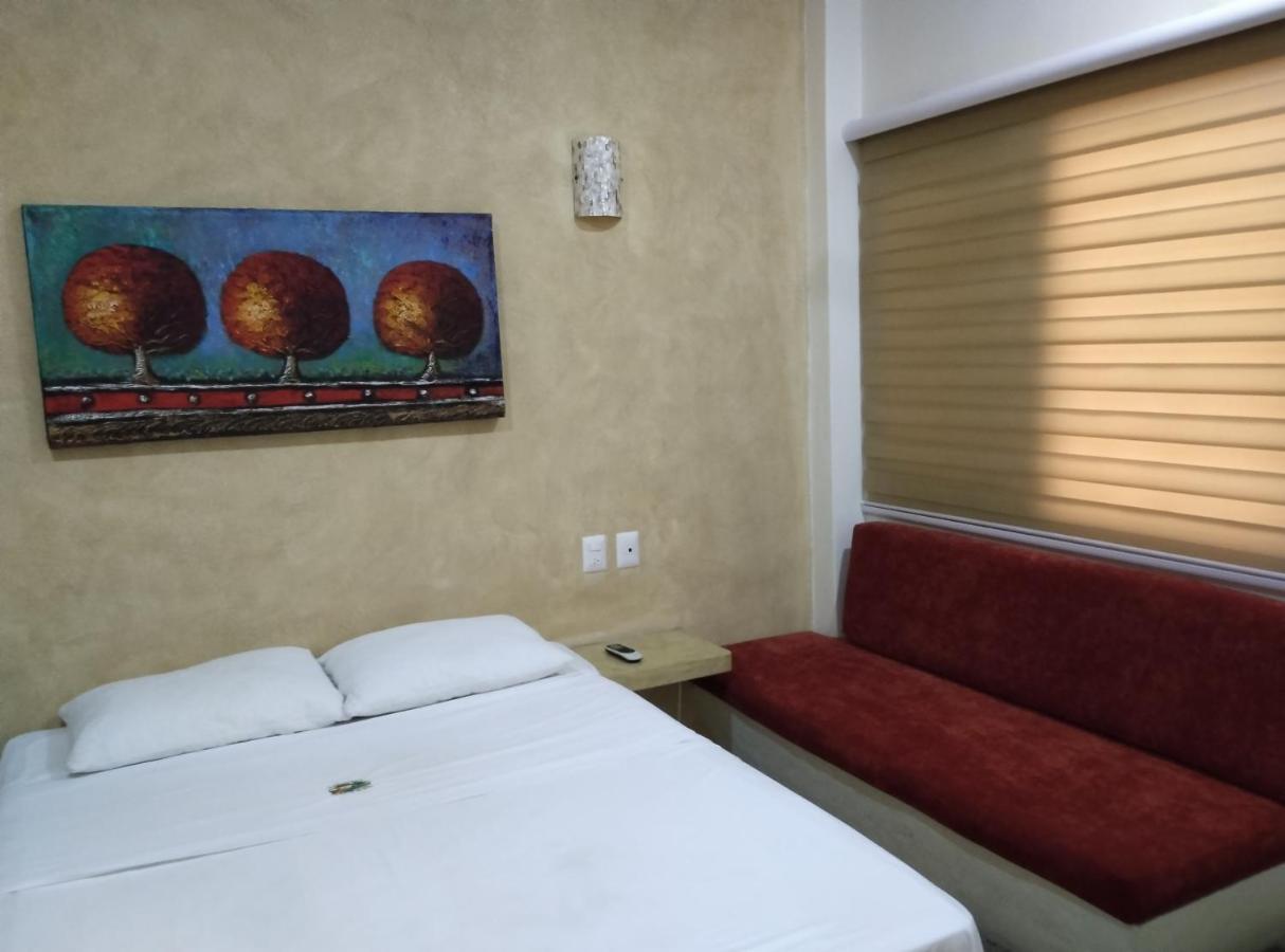 Hotel Puerta Del Sol Барра-де-Навидад Экстерьер фото