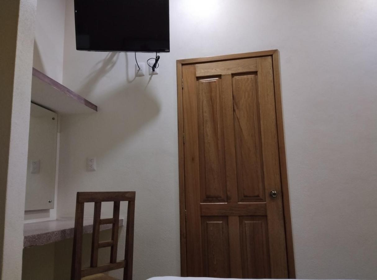 Hotel Puerta Del Sol Барра-де-Навидад Экстерьер фото